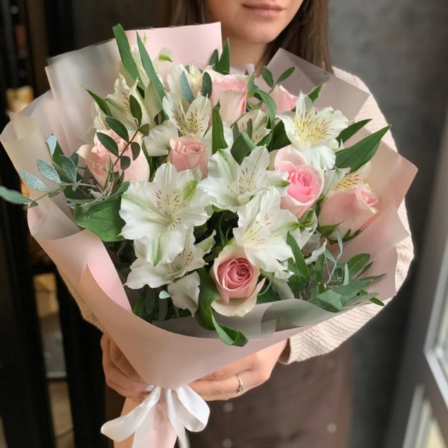 Букет цветов "Пленительный"