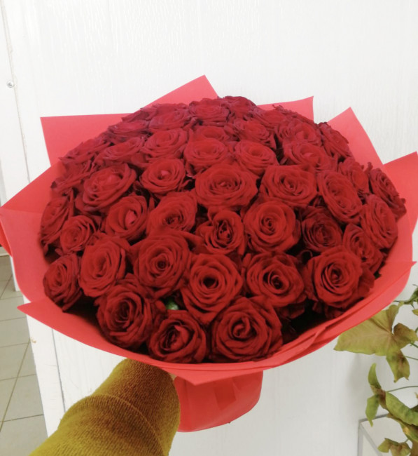 Букет цветов "51 красная роза" Букет цветов "51 красная роза"